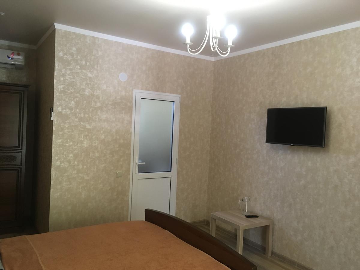 Sofell Hotel Пицунда Екстериор снимка